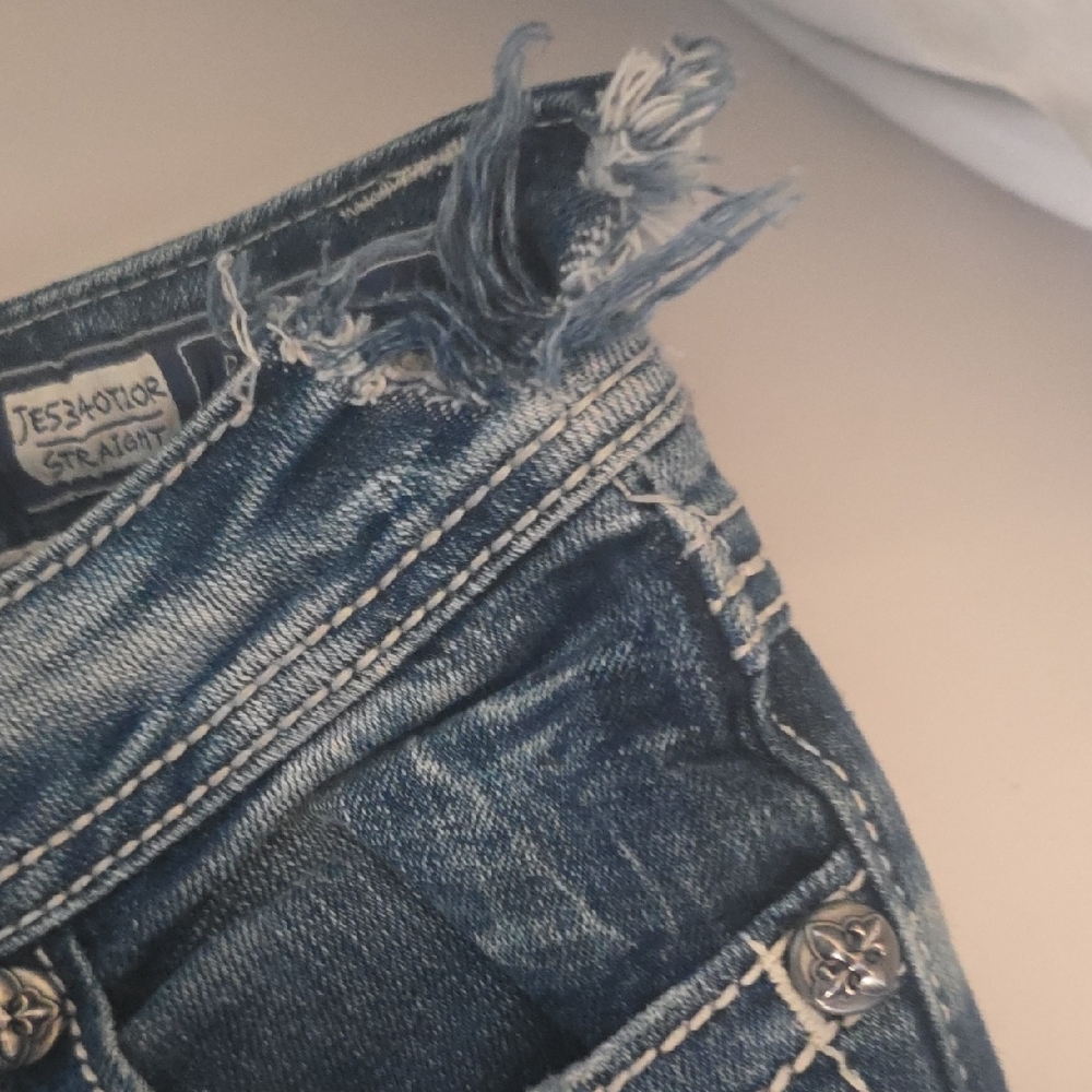 Miss Me Blue Straight Leg Jeans (Waistband Was Cut) 25"x29" Inseam - Picture 4 of 9